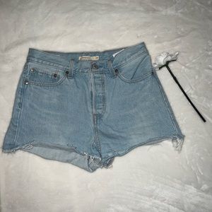 Levi’s wedgie shorts